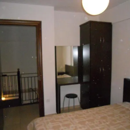 Apartment Ameris & Néos Marmarás