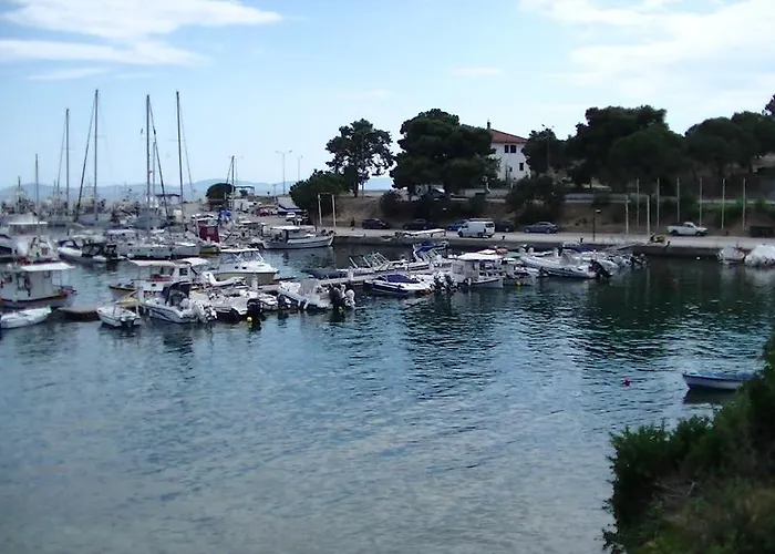 Ameris & * Neos Marmaras