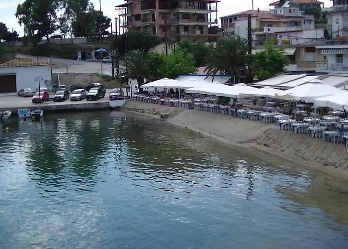 Ameris & * Neos Marmaras