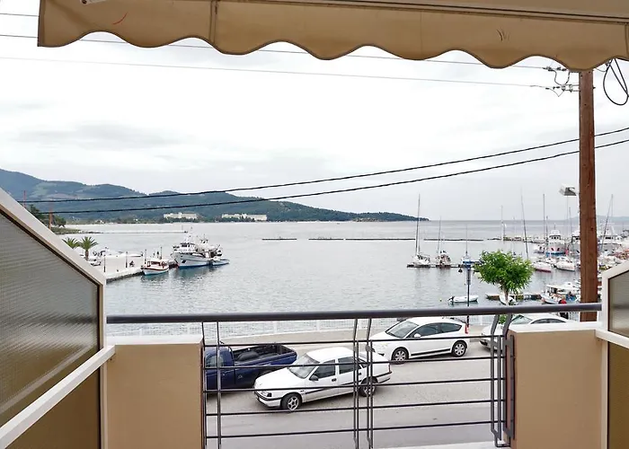 Ameris & Appartement Neos Marmaras