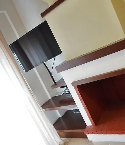 Ameris & Neos Marmaras