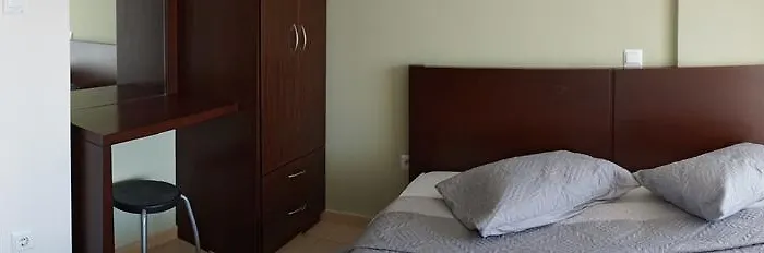 Ameris & * Néos Marmarás